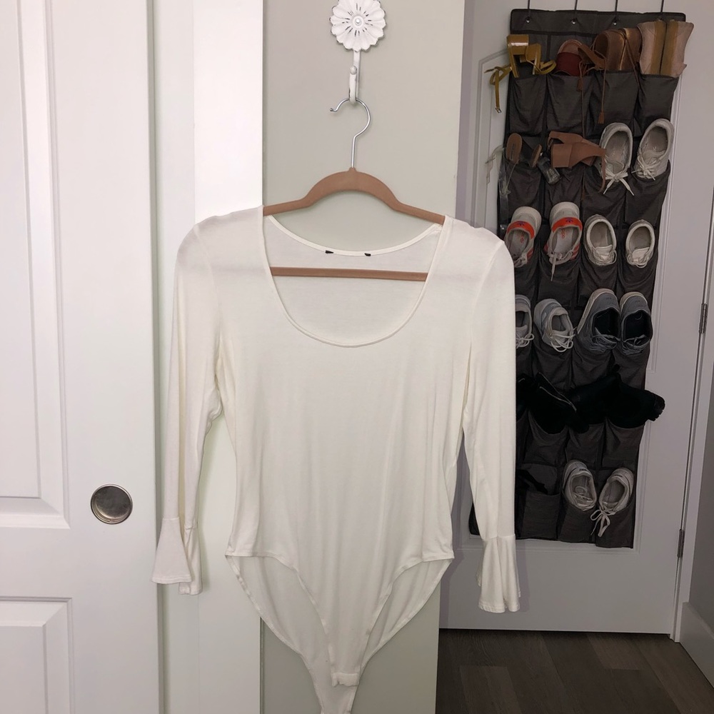 White 3/4 frill sleeve onesie